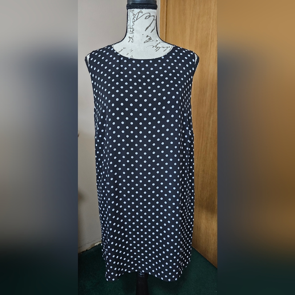 Chico's Black Tunic Tank Top with White Polka Dots Sz 2 12-14 - Picture 3 of 11